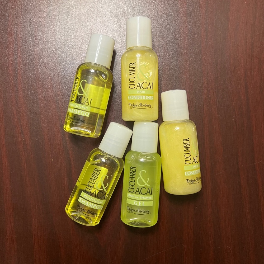Dickens & Hawthorne Shampoo/Conditioner & Body Bundle